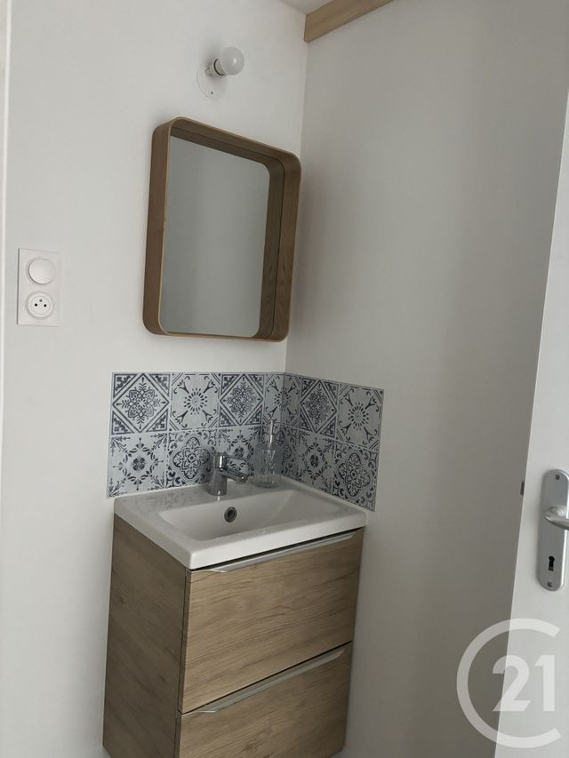 Appartement F1 &agrave; louer - 1 pi&egrave;ce - 17,79 m2 - St Etienne - 42 - RHONE-ALPES