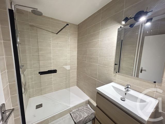 Appartement F2 &agrave; louer - 2 pi&egrave;ces - 51 m2 - St Etienne - 42 - RHONE-ALPES