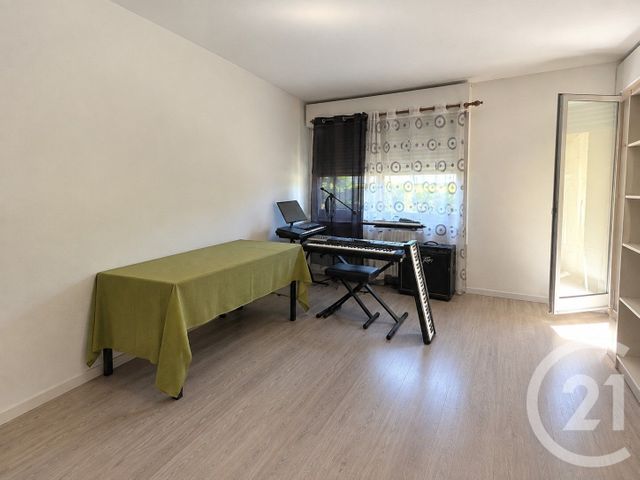 Appartement &agrave; vendre - 2 pi&egrave;ces - 35 m2 - St Priest En Jarez - 42 - RHONE-ALPES