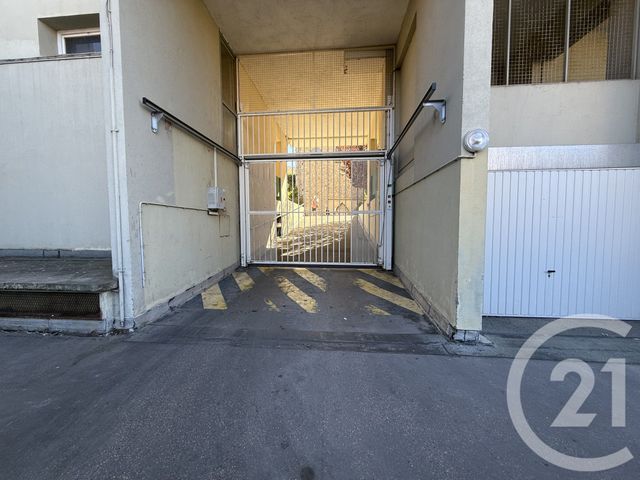 Parking &agrave; vendre - 27 m2 - St Etienne - 42 - RHONE-ALPES