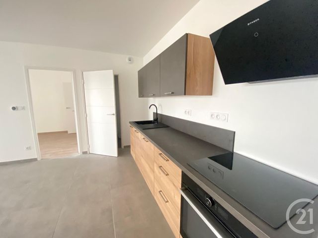 Appartement T3 &agrave; louer - 3 pi&egrave;ces - 67,22 m2 - Andrezieux Boutheon - 42 - RHONE-ALPES