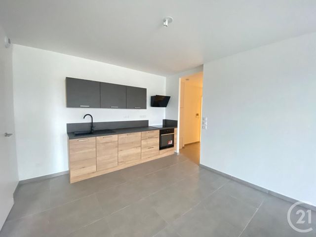 Appartement T3 &agrave; louer - 3 pi&egrave;ces - 67,22 m2 - Andrezieux Boutheon - 42 - RHONE-ALPES