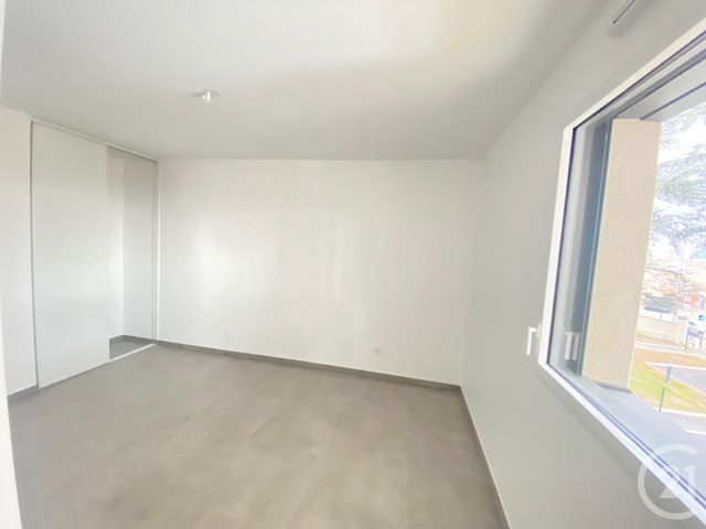Appartement T3 &agrave; louer - 3 pi&egrave;ces - 67,22 m2 - Andrezieux Boutheon - 42 - RHONE-ALPES