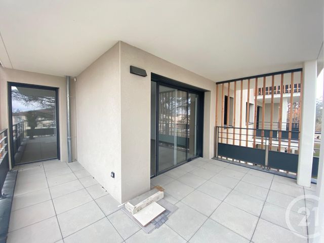Appartement T3 &agrave; louer - 3 pi&egrave;ces - 67,22 m2 - Andrezieux Boutheon - 42 - RHONE-ALPES