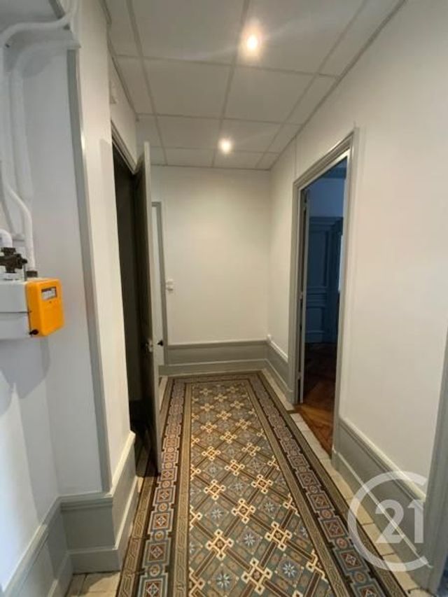 Appartement F2 &agrave; louer - 2 pi&egrave;ces - 60,21 m2 - St Etienne - 42 - RHONE-ALPES