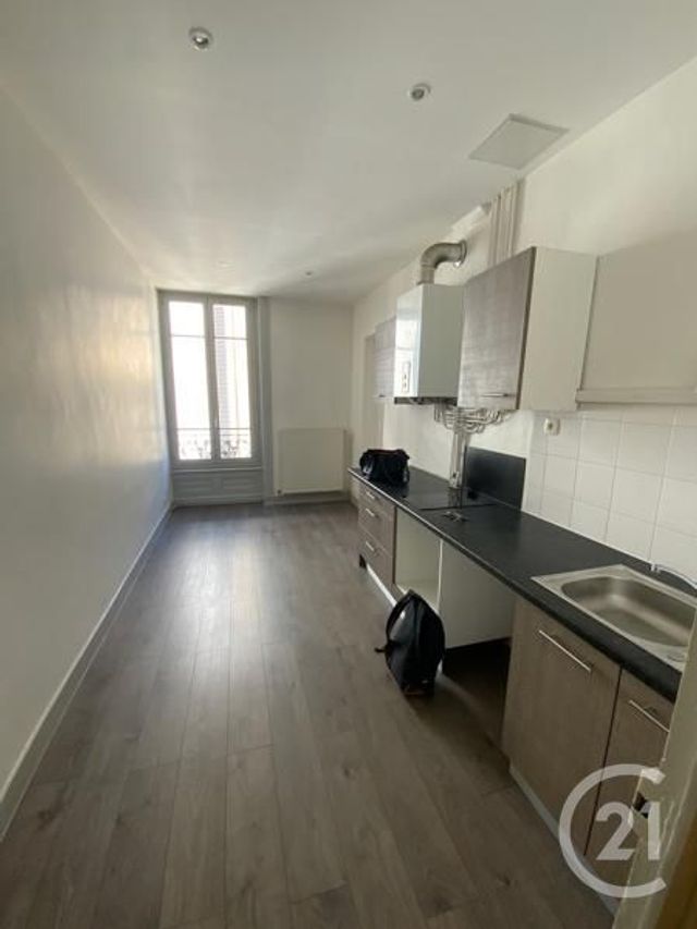 Appartement F2 &agrave; louer - 2 pi&egrave;ces - 60,21 m2 - St Etienne - 42 - RHONE-ALPES