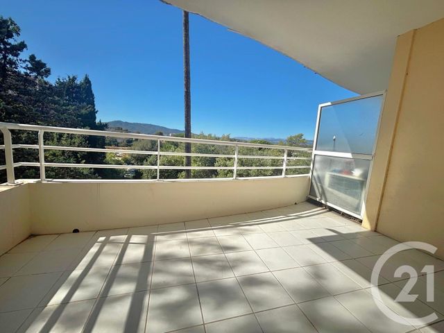 Appartement F2 à vendre - 2 pièces - 46,41 m2 - Le Cannet - 06 - PROVENCE-ALPES-COTE-D-AZUR