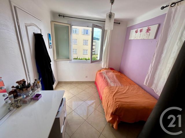 Appartement F4 à vendre - 4 pièces - 62 m2 - Le Cannet - 06 - PROVENCE-ALPES-COTE-D-AZUR