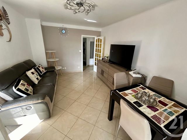 Appartement F4 à vendre - 4 pièces - 62 m2 - Le Cannet - 06 - PROVENCE-ALPES-COTE-D-AZUR