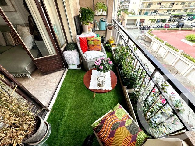 Appartement F3 à vendre - 3 pièces - 83,01 m2 - Le Cannet - 06 - PROVENCE-ALPES-COTE-D-AZUR