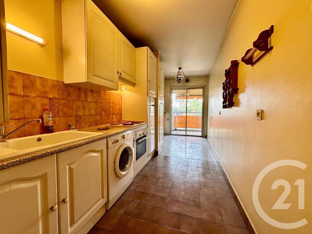 Appartement F3 à vendre - 3 pièces - 72,07 m2 - Le Cannet - 06 - PROVENCE-ALPES-COTE-D-AZUR