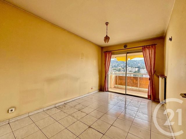 Appartement F3 à vendre - 3 pièces - 72,07 m2 - Le Cannet - 06 - PROVENCE-ALPES-COTE-D-AZUR