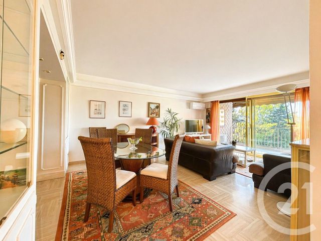 Appartement F3 &agrave; vendre - 3 pi&egrave;ces - 83,32 m2 - Le Cannet - 06 - PROVENCE-ALPES-COTE-D-AZUR