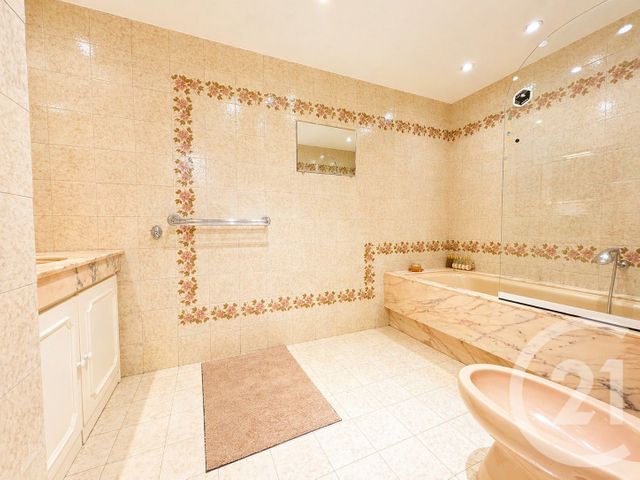 Appartement F3 &agrave; vendre - 3 pi&egrave;ces - 83,32 m2 - Le Cannet - 06 - PROVENCE-ALPES-COTE-D-AZUR