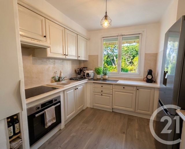 Appartement F3 &agrave; vendre - 3 pi&egrave;ces - 70,14 m2 - Le Cannet - 06 - PROVENCE-ALPES-COTE-D-AZUR