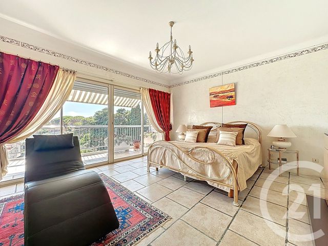 Appartement F4 à vendre - 4 pièces - 162,19 m2 - Le Cannet - 06 - PROVENCE-ALPES-COTE-D-AZUR