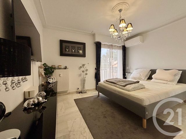 Appartement F4 &agrave; vendre - 4 pi&egrave;ces - 122,01 m2 - Le Cannet - 06 - PROVENCE-ALPES-COTE-D-AZUR