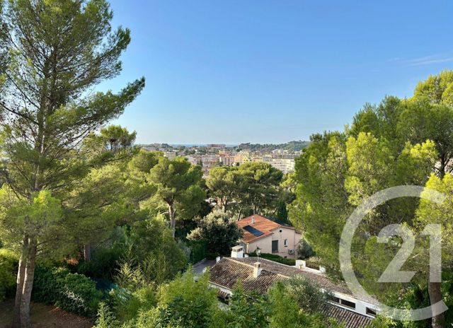 Appartement F4 &agrave; vendre - 4 pi&egrave;ces - 122,01 m2 - Le Cannet - 06 - PROVENCE-ALPES-COTE-D-AZUR