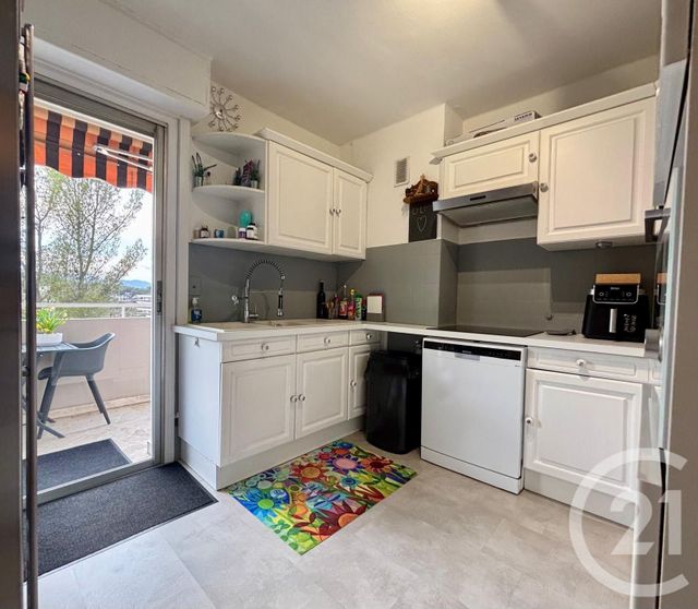 Appartement F4 &agrave; vendre - 4 pi&egrave;ces - 122,01 m2 - Le Cannet - 06 - PROVENCE-ALPES-COTE-D-AZUR