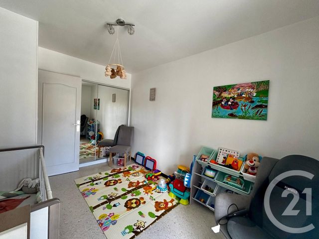 Appartement F4 &agrave; vendre - 4 pi&egrave;ces - 79,37 m2 - Le Cannet - 06 - PROVENCE-ALPES-COTE-D-AZUR