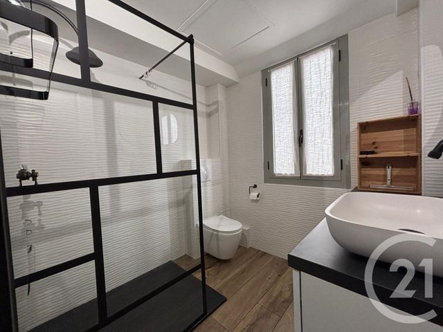 Appartement F2 &agrave; louer - 2 pi&egrave;ces - 47,47 m2 - Le Cannet - 06 - PROVENCE-ALPES-COTE-D-AZUR