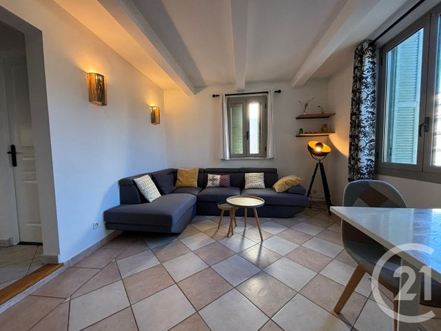 Appartement F2 &agrave; louer - 2 pi&egrave;ces - 47,47 m2 - Le Cannet - 06 - PROVENCE-ALPES-COTE-D-AZUR