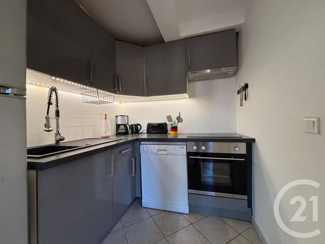 Appartement F2 &agrave; louer - 2 pi&egrave;ces - 47,47 m2 - Le Cannet - 06 - PROVENCE-ALPES-COTE-D-AZUR
