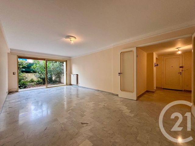 Appartement F4 à vendre - 3 pièces - 79,37 m2 - Le Cannet - 06 - PROVENCE-ALPES-COTE-D-AZUR