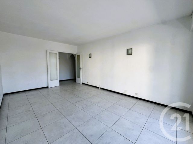 Appartement F2 à vendre - 2 pièces - 61,67 m2 - Le Cannet - 06 - PROVENCE-ALPES-COTE-D-AZUR