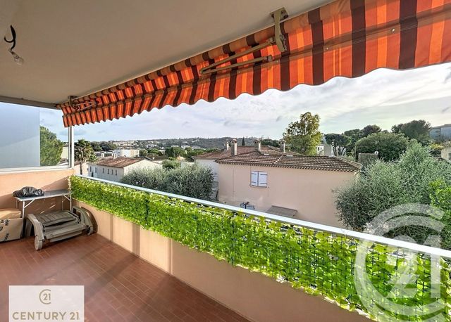 Appartement F4 &agrave; vendre - 4 pi&egrave;ces - 85,80 m2 - Le Cannet - 06 - PROVENCE-ALPES-COTE-D-AZUR