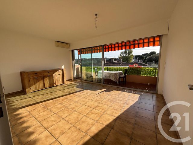 Appartement F4 &agrave; vendre - 4 pi&egrave;ces - 85,80 m2 - Le Cannet - 06 - PROVENCE-ALPES-COTE-D-AZUR