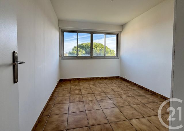 Appartement F4 &agrave; vendre - 4 pi&egrave;ces - 85,80 m2 - Le Cannet - 06 - PROVENCE-ALPES-COTE-D-AZUR