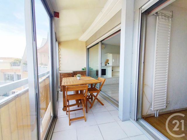Appartement F2 &agrave; louer - 2 pi&egrave;ces - 40,78 m2 - Mandelieu La Napoule - 06 - PROVENCE-ALPES-COTE-D-AZUR