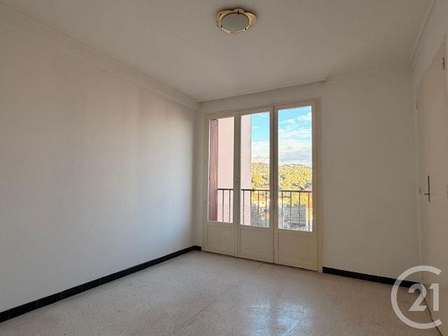 Appartement F2 &agrave; louer - 2 pi&egrave;ces - 45,35 m2 - Le Cannet - 06 - PROVENCE-ALPES-COTE-D-AZUR