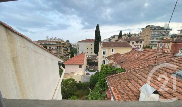Appartement F3 &agrave; vendre - 3 pi&egrave;ces - 82,78 m2 - Le Cannet - 06 - PROVENCE-ALPES-COTE-D-AZUR