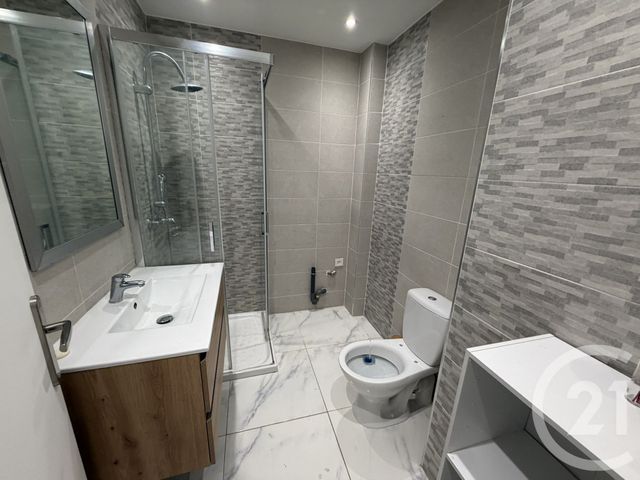 Appartement F1 &agrave; louer - 1 pi&egrave;ce - 27,78 m2 - Le Cannet - 06 - PROVENCE-ALPES-COTE-D-AZUR