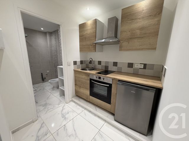 Appartement F1 &agrave; louer - 1 pi&egrave;ce - 27,78 m2 - Le Cannet - 06 - PROVENCE-ALPES-COTE-D-AZUR