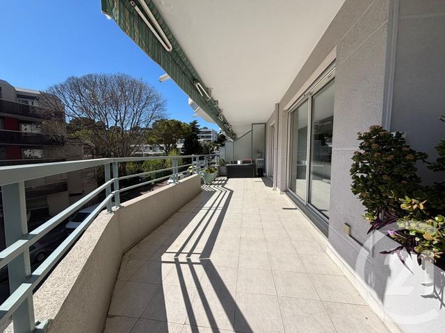 Appartement F3 &agrave; vendre - 3 pi&egrave;ces - 81,70 m2 - Le Cannet - 06 - PROVENCE-ALPES-COTE-D-AZUR