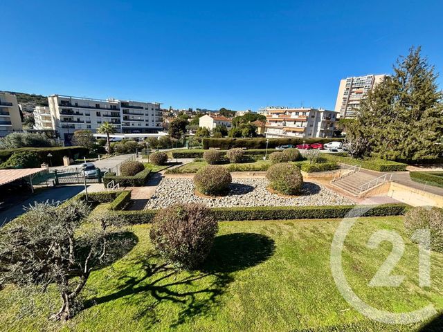 Appartement F4 &agrave; vendre - 4 pi&egrave;ces - 68,50 m2 - Le Cannet - 06 - PROVENCE-ALPES-COTE-D-AZUR