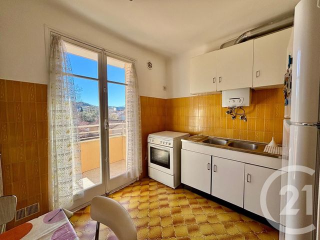Appartement F4 &agrave; vendre - 4 pi&egrave;ces - 68,50 m2 - Le Cannet - 06 - PROVENCE-ALPES-COTE-D-AZUR