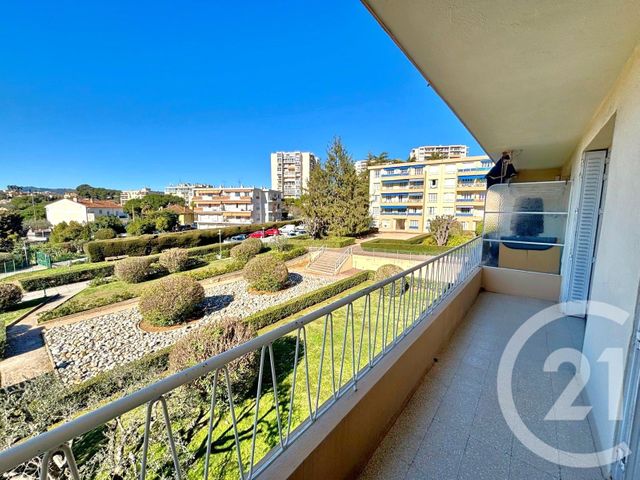 Appartement F4 &agrave; vendre - 4 pi&egrave;ces - 68,50 m2 - Le Cannet - 06 - PROVENCE-ALPES-COTE-D-AZUR