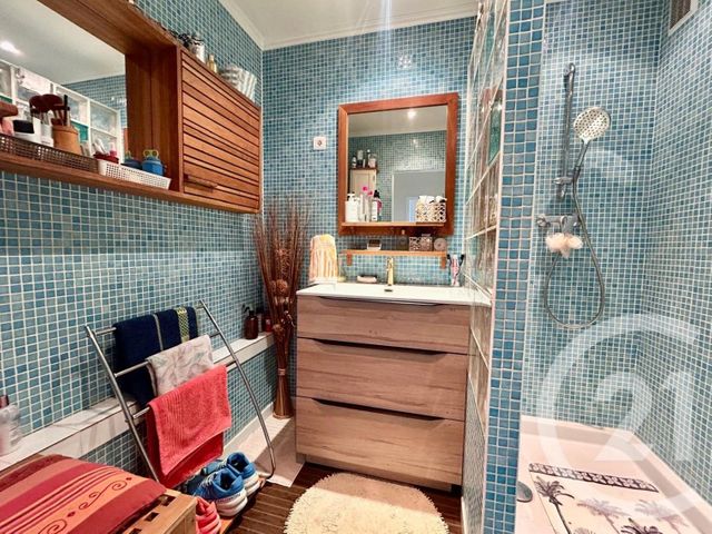 Appartement F4 &agrave; vendre - 4 pi&egrave;ces - 82,04 m2 - Le Cannet - 06 - PROVENCE-ALPES-COTE-D-AZUR