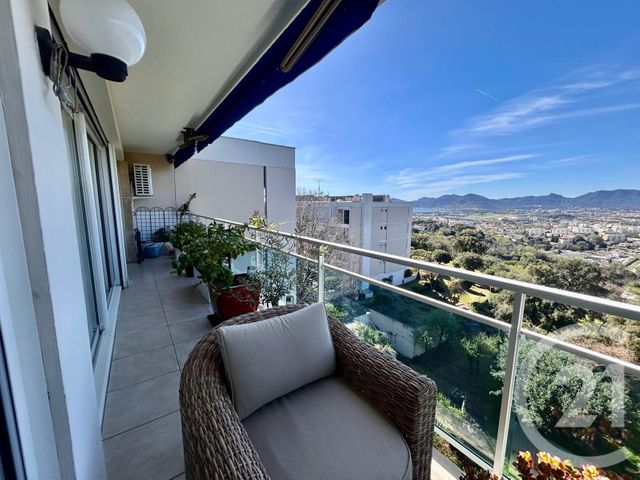 Appartement F4 &agrave; vendre - 4 pi&egrave;ces - 82,04 m2 - Le Cannet - 06 - PROVENCE-ALPES-COTE-D-AZUR