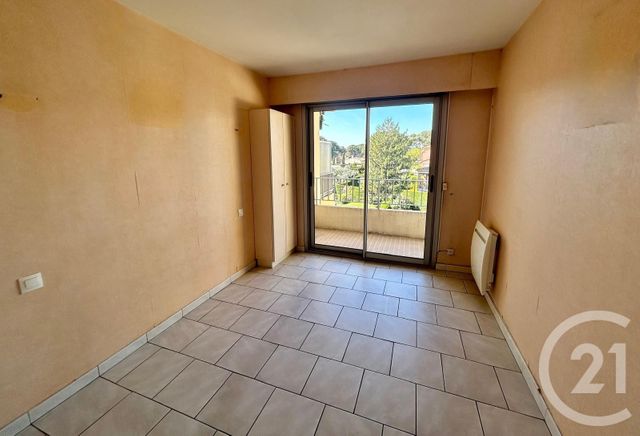 Appartement F3 &agrave; vendre - 3 pi&egrave;ces - 79,86 m2 - Le Cannet - 06 - PROVENCE-ALPES-COTE-D-AZUR