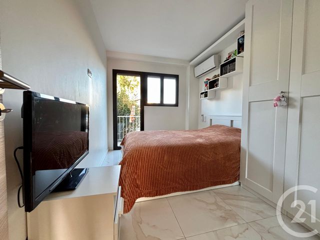 Appartement F4 &agrave; vendre - 4 pi&egrave;ces - 70,56 m2 - Le Cannet - 06 - PROVENCE-ALPES-COTE-D-AZUR