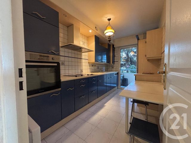 Appartement F3 &agrave; vendre - 3 pi&egrave;ces - 85,56 m2 - Le Cannet - 06 - PROVENCE-ALPES-COTE-D-AZUR