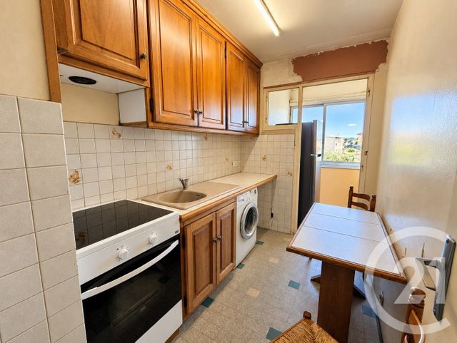 Appartement F4 &agrave; vendre - 4 pi&egrave;ces - 81,97 m2 - Le Cannet - 06 - PROVENCE-ALPES-COTE-D-AZUR