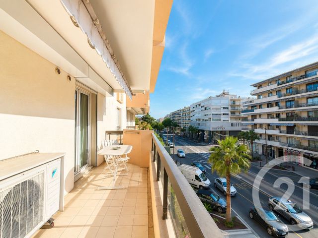 Appartement F2 &agrave; vendre - 2 pi&egrave;ces - 59,16 m2 - Le Cannet - 06 - PROVENCE-ALPES-COTE-D-AZUR