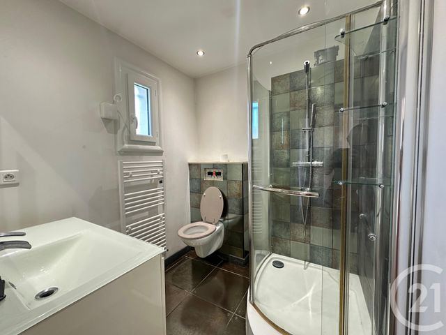 Maison &agrave; louer - 6 pi&egrave;ces - 191,21 m2 - Mandelieu La Napoule - 06 - PROVENCE-ALPES-COTE-D-AZUR
