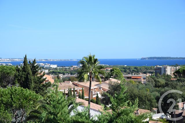 Maison &agrave; louer - 6 pi&egrave;ces - 191,21 m2 - Mandelieu La Napoule - 06 - PROVENCE-ALPES-COTE-D-AZUR
